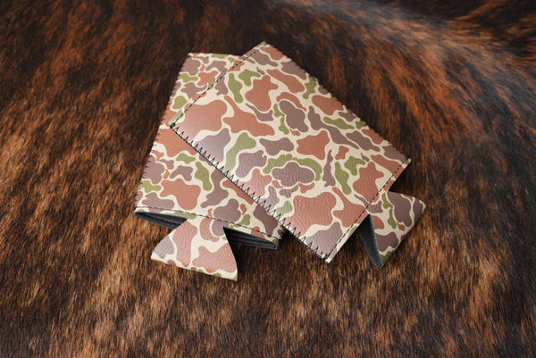 fowl play camo can cooler